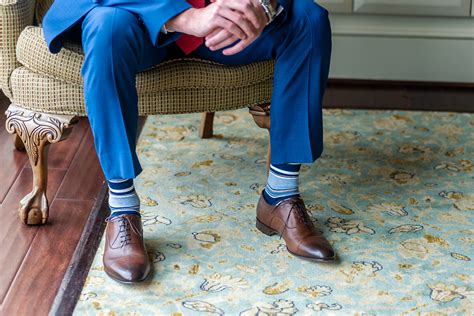 what color socks with blue suit.